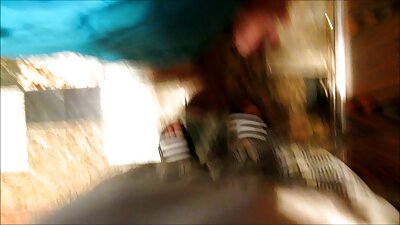 একটি সেক্সি অপেশাদার চিত্রিত হয় বাংলাদেশী সেক্স ভিডিও যখন সে একটি বড় ডিকের উপর বসে থাকে