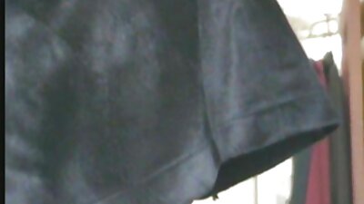 স্বর্ণকেশী দুশ্চরিত্রা একটি প্রচণ্ড উত্তেজনা সেক্স ভিডিও বাংলাদেশী পেতে ভাইব্রেটর ব্যবহার করছে
